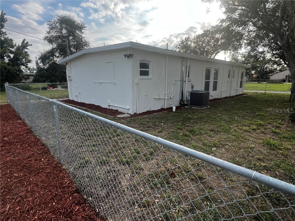 143 D Street Lake Wales FL 33853 L4945255 image58