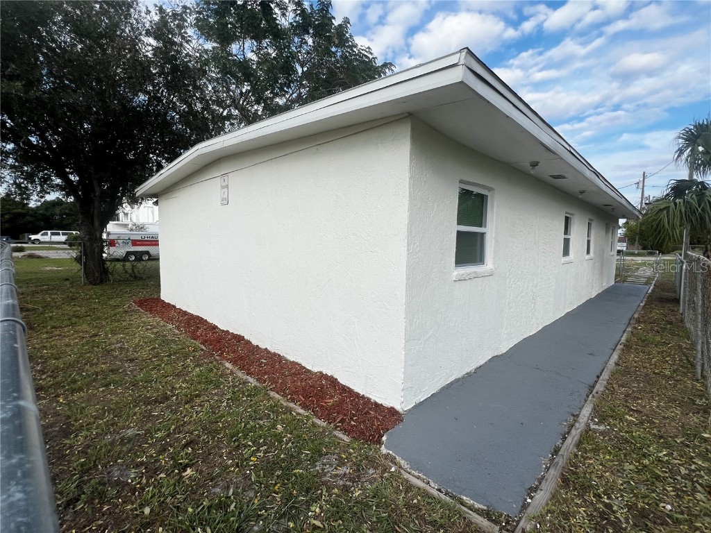 143 D Street Lake Wales FL 33853 L4945255 image61