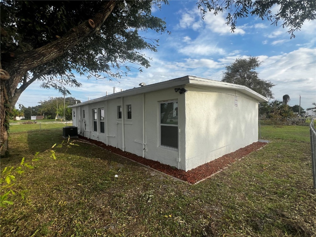 143 D Street Lake Wales FL 33853 L4945255 image74