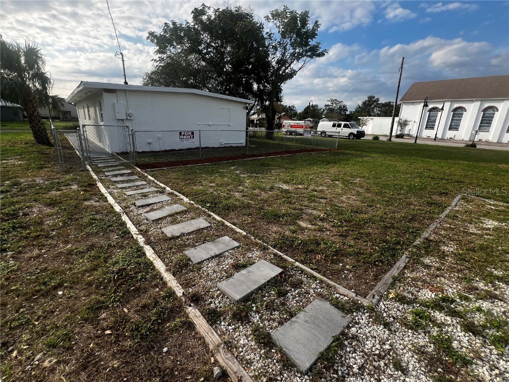 143 D Street Lake Wales FL 33853 L4945255 image88