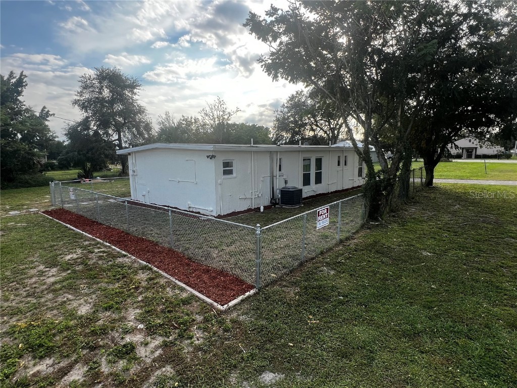 143 D Street Lake Wales FL 33853 L4945255 image99