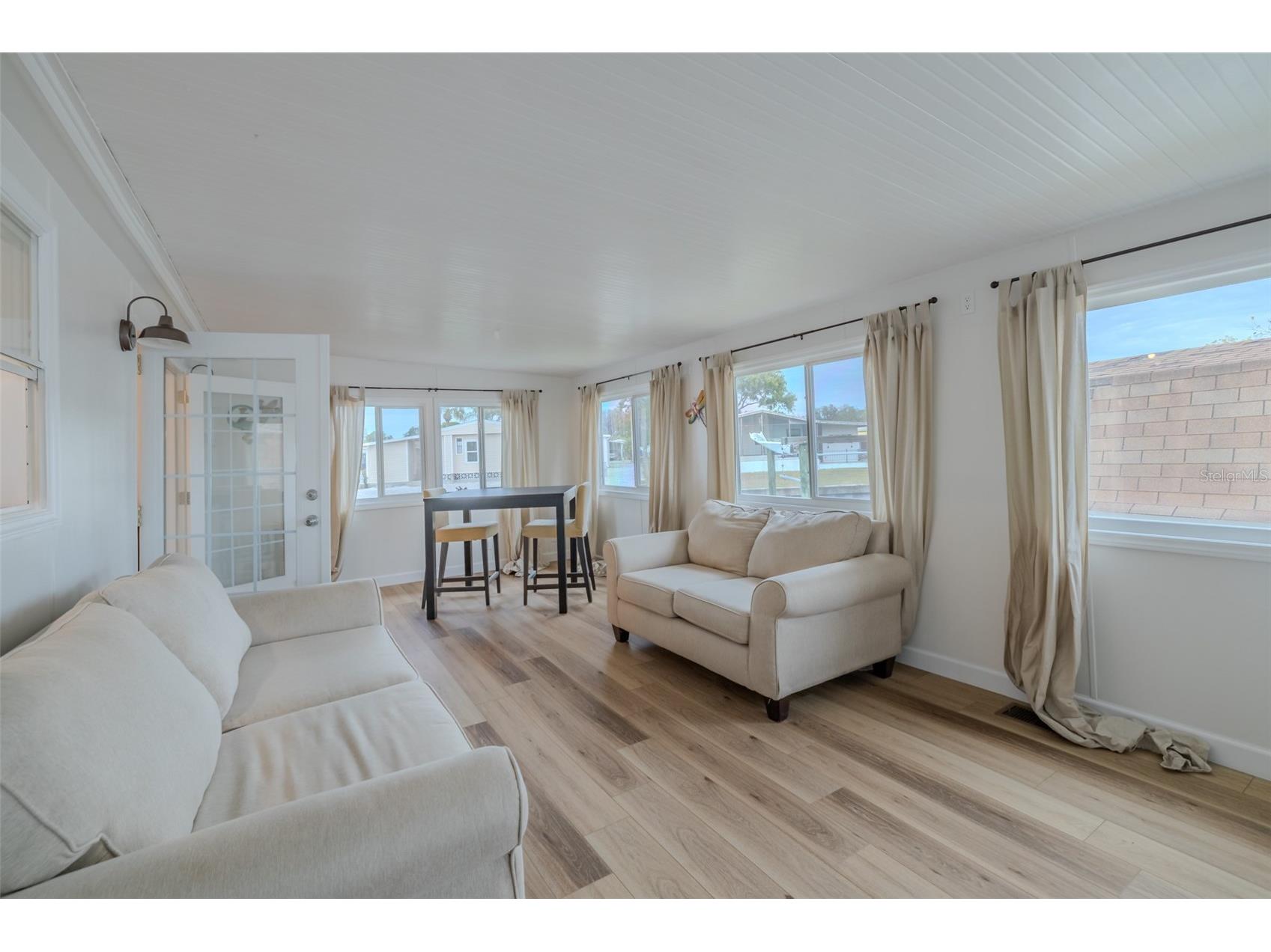 143 E Saint Annes Cir Apollo Beach FL 33572 TB8476714 image20