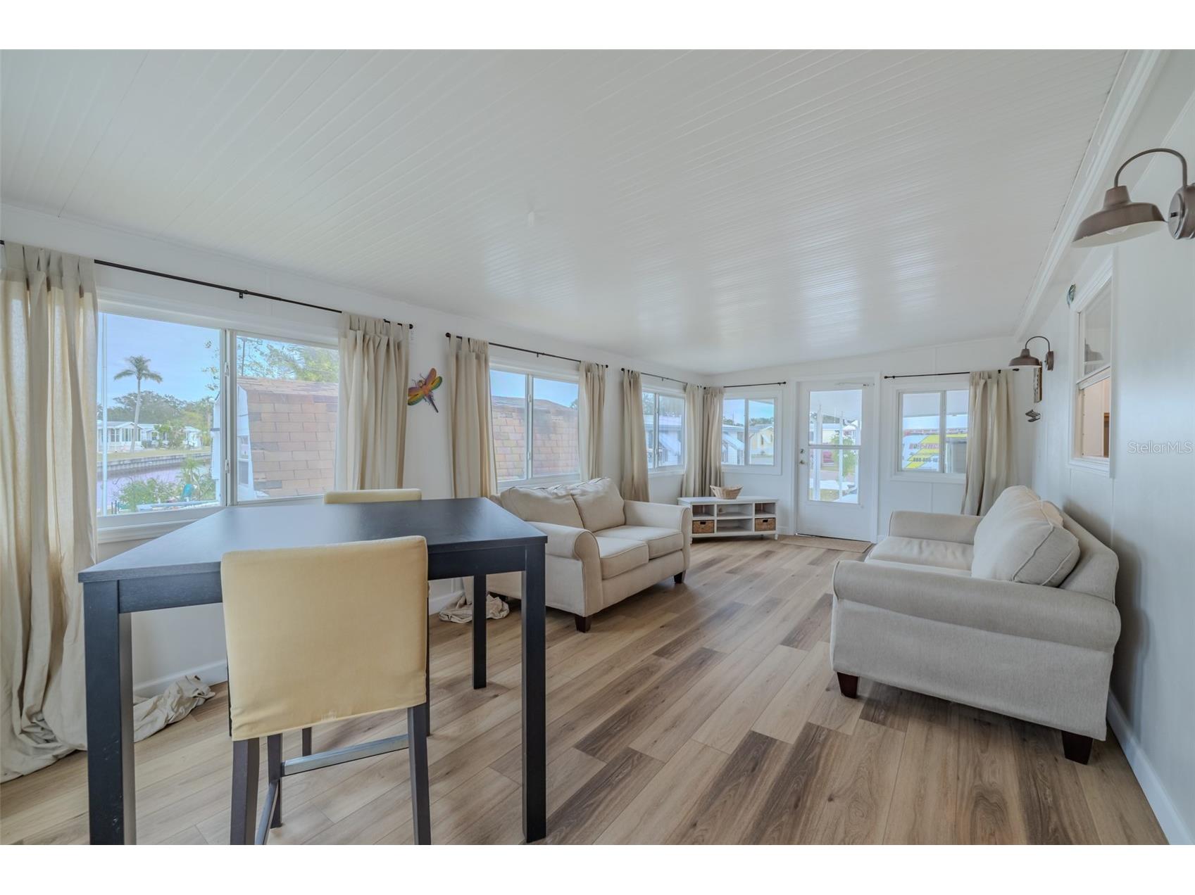 143 E Saint Annes Cir Apollo Beach FL 33572 TB8476714 image22