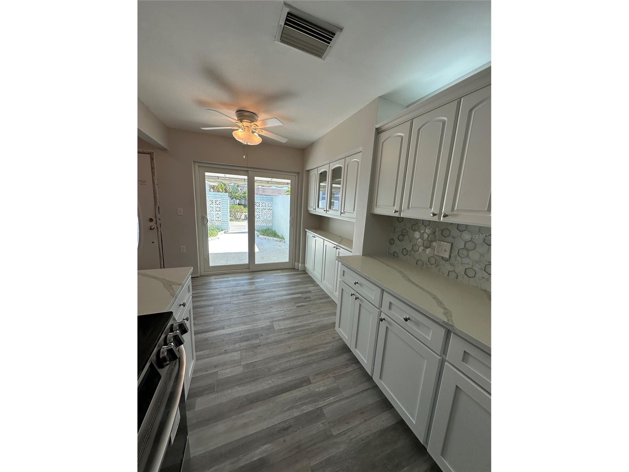 143 N Boca Ciega Point Saint Petersburg FL 33708 TB8495179 image16