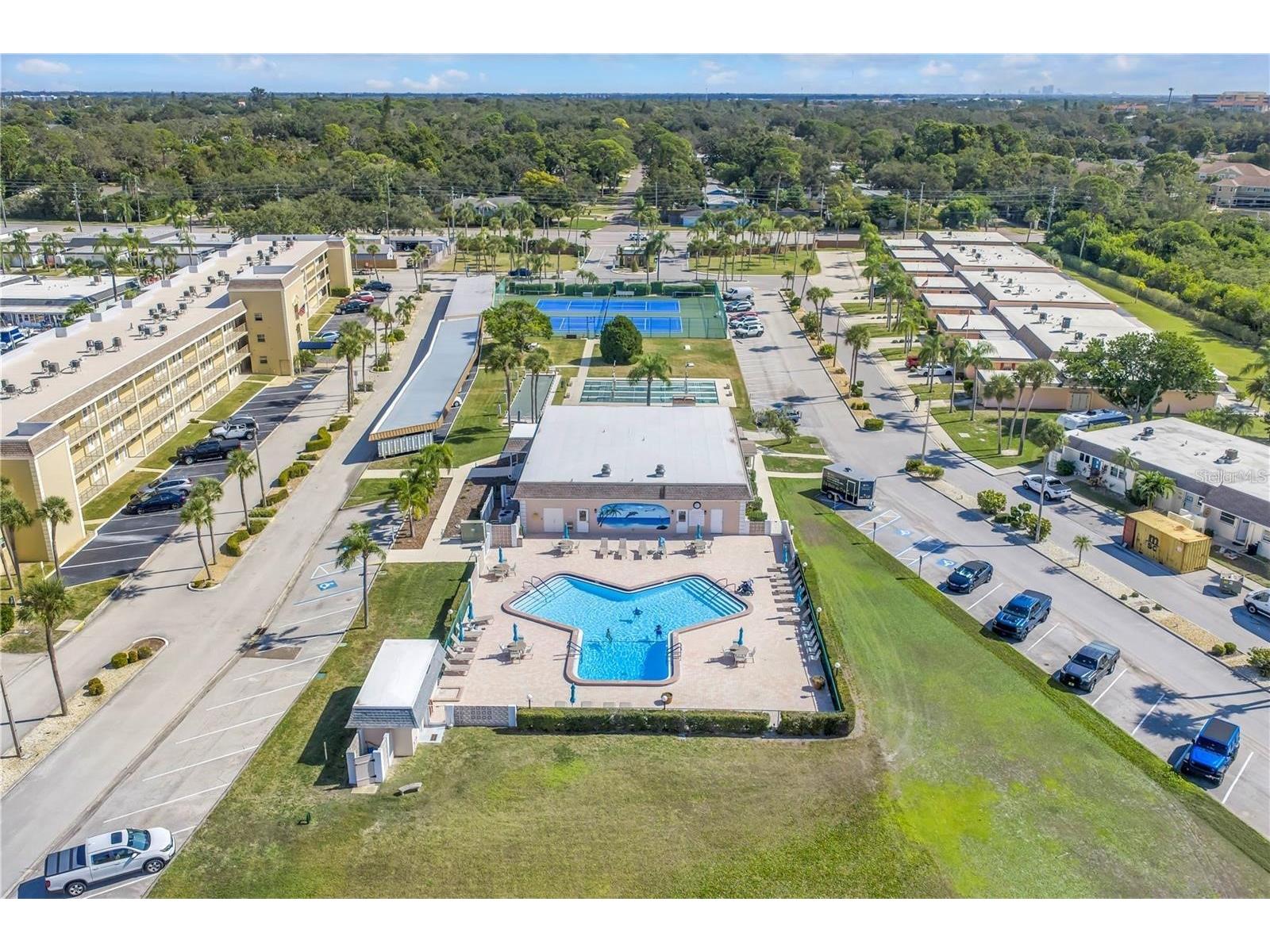 143 N Boca Ciega Point Saint Petersburg FL 33708 TB8495179 image5