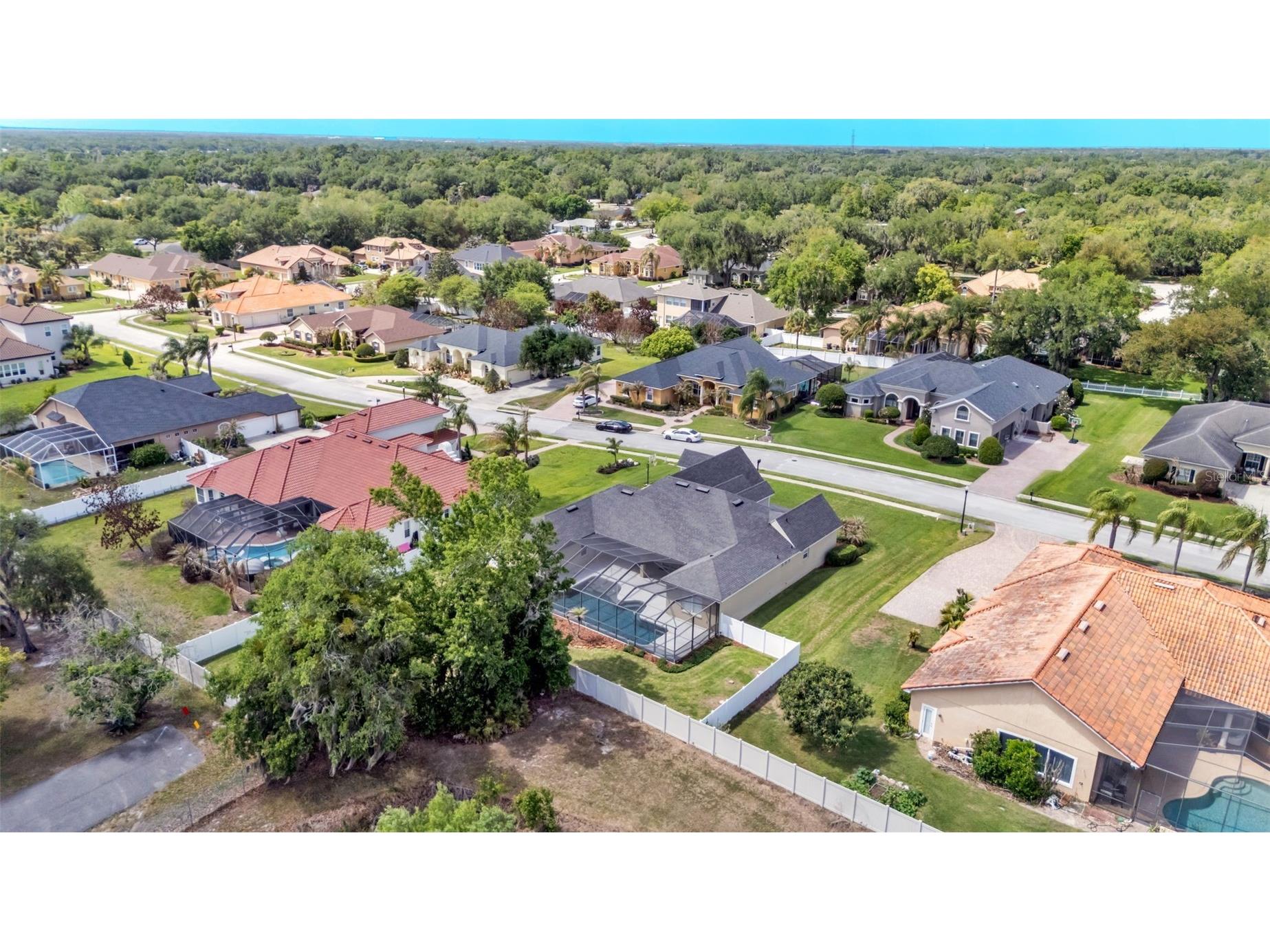 143 Shannon Oaks Drive Lakeland FL 33813 L4961630 image10