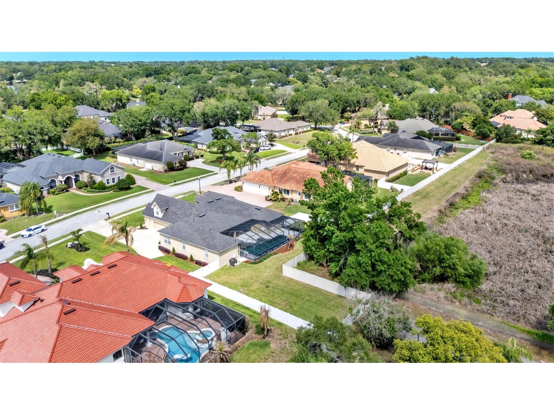 143 Shannon Oaks Drive Lakeland FL 33813 L4961630 image11
