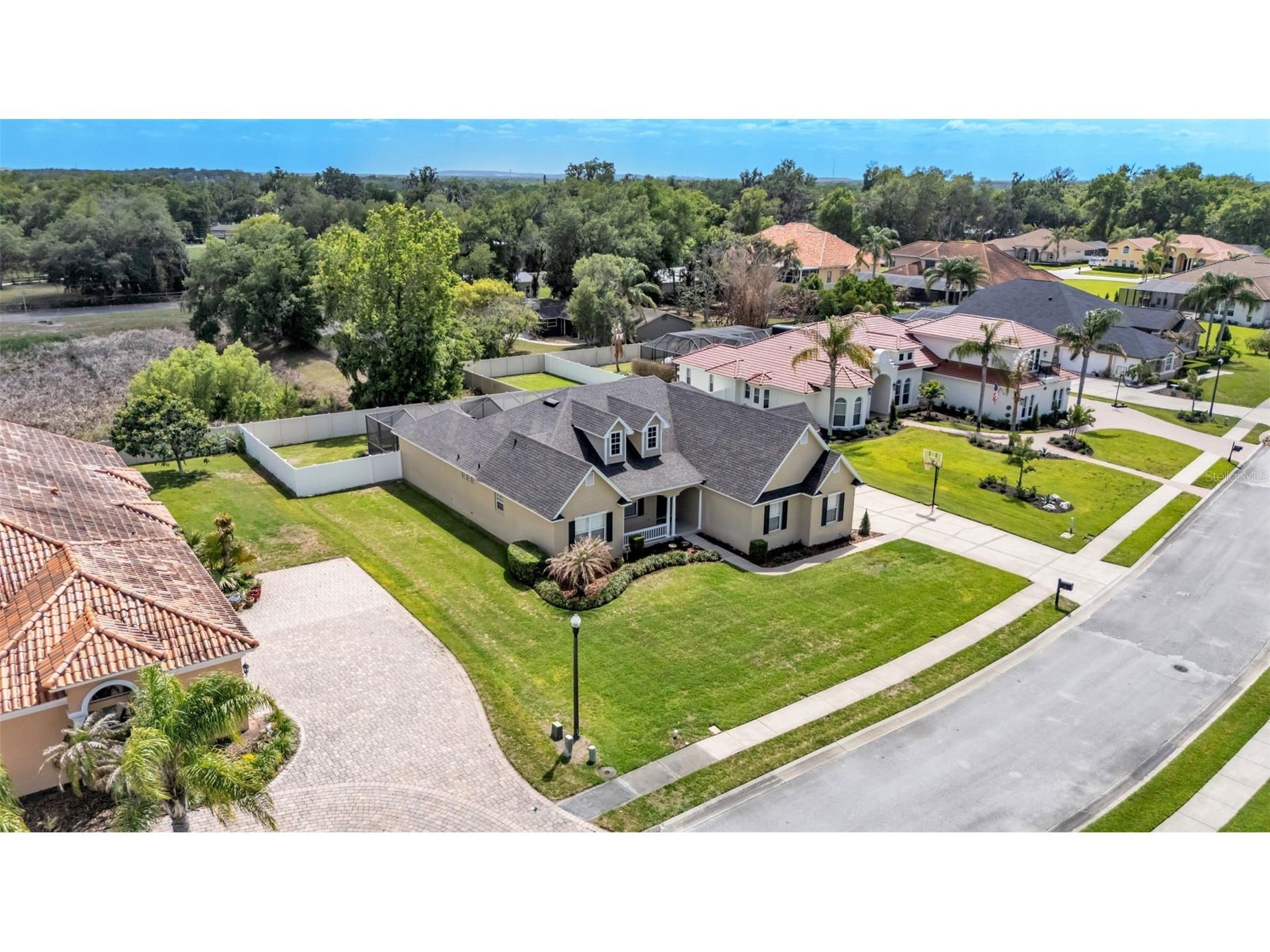143 Shannon Oaks Drive Lakeland FL 33813 L4961630 image8