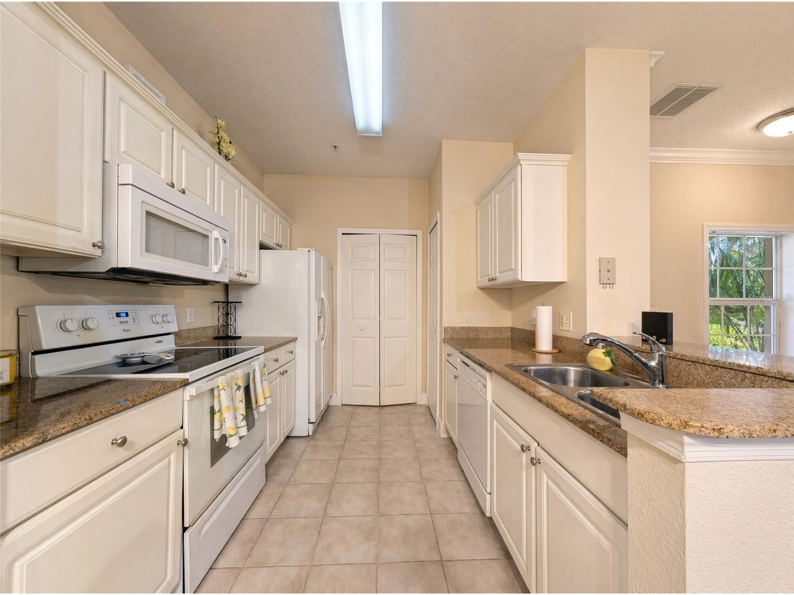 143 Southern Pecan Circle #201 Winter Garden FL 34787 O6402229 image5