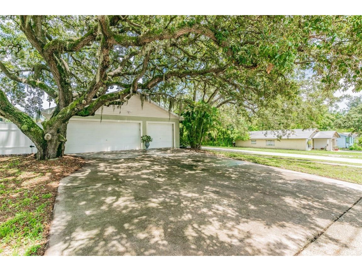 143 Suwannee Avenue Tarpon Springs FL 34689 U8245873 image1