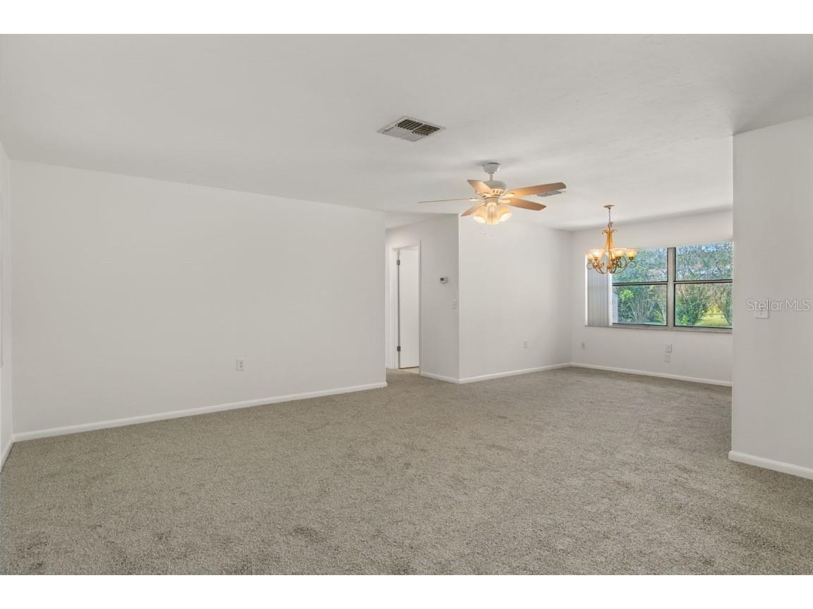 143 W Hollyfern Place Beverly Hills FL 34465 W7879219 image5