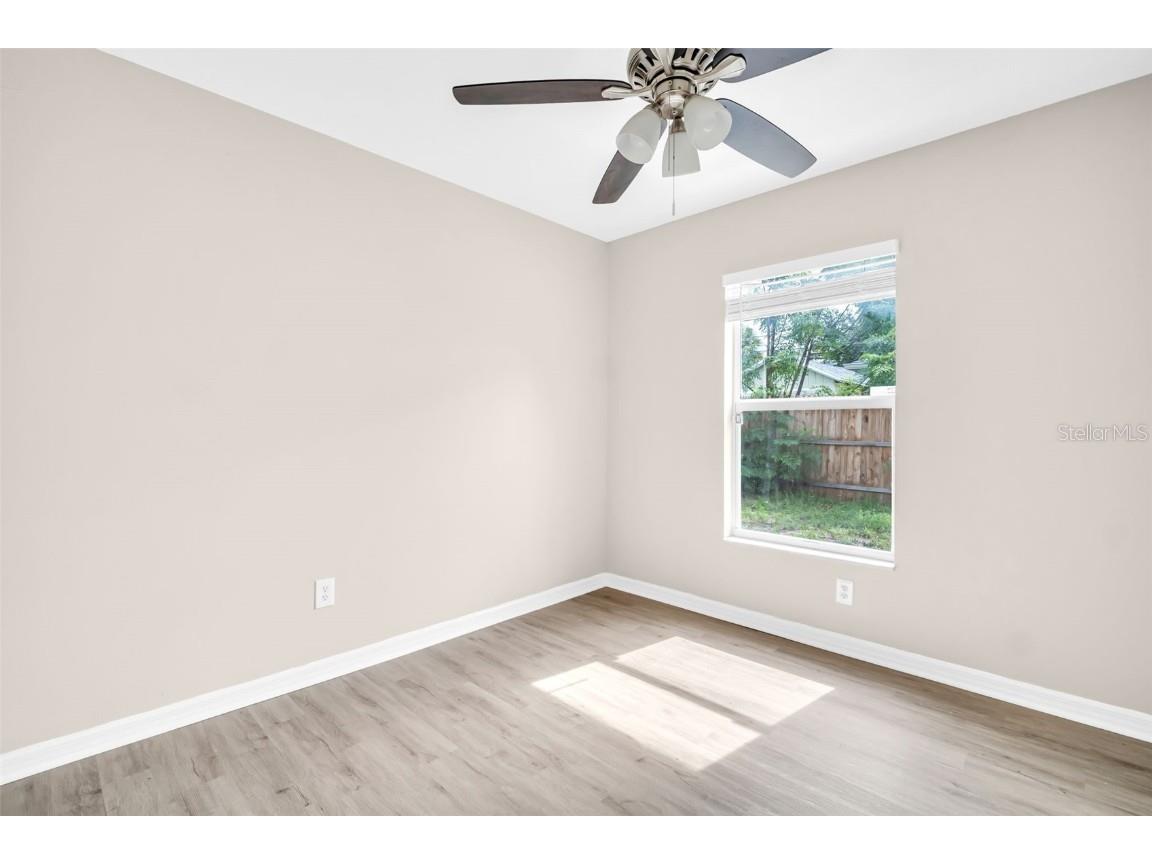 1430 29th Street S Saint Petersburg FL 33712 TB8416593 image15