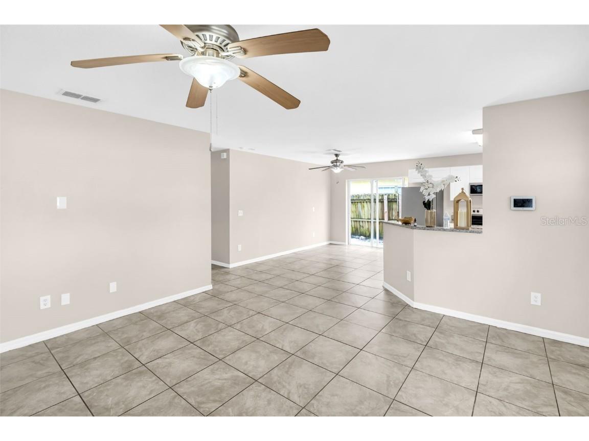 1430 29th Street S Saint Petersburg FL 33712 TB8416593 image3