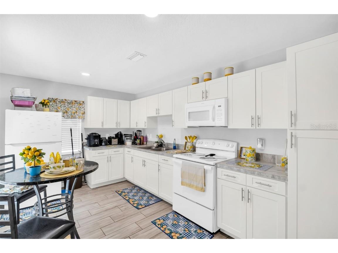 1430 29th Street S Saint Petersburg FL 33712 TB8416593 image30