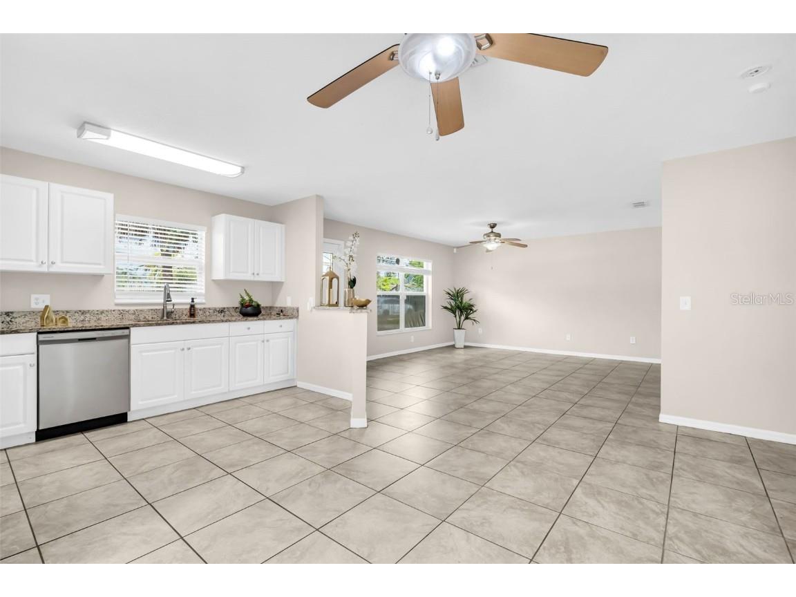 1430 29th Street S Saint Petersburg FL 33712 TB8416593 image5