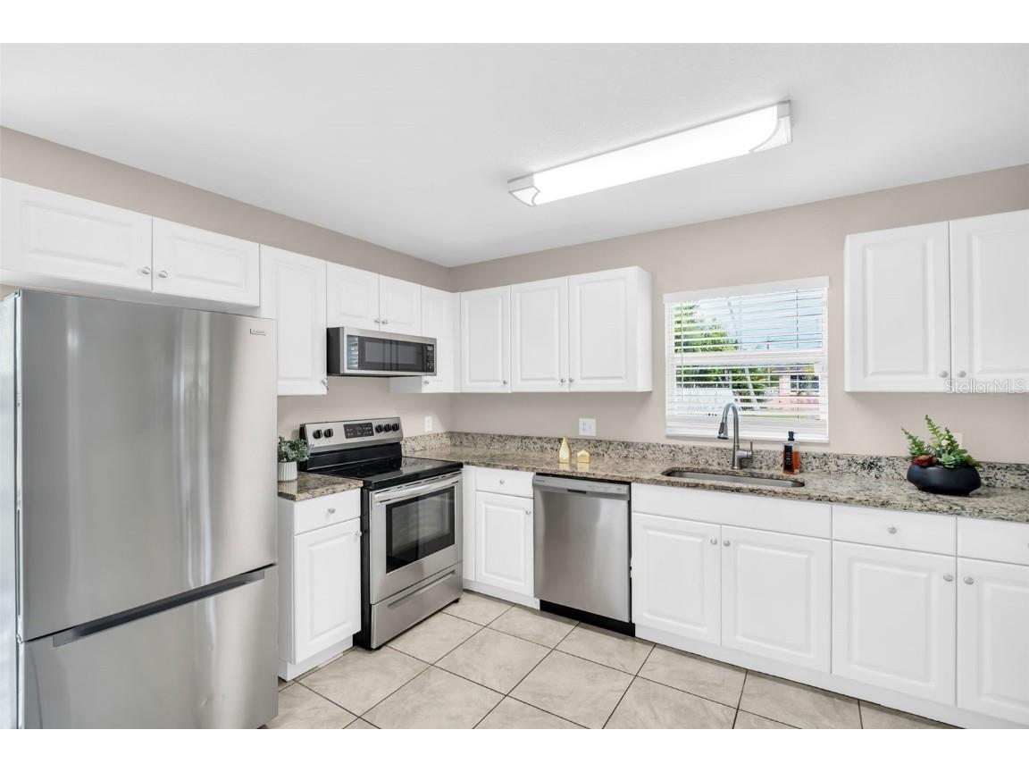 1430 29th Street S Saint Petersburg FL 33712 TB8416593 image6