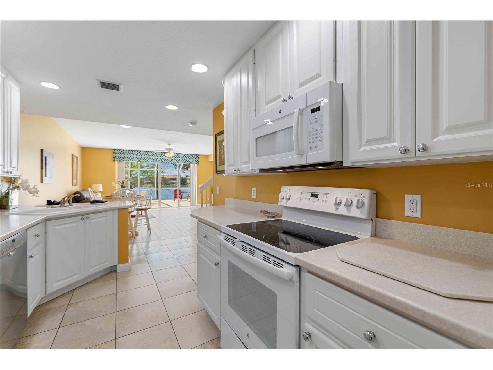 1430 Burgos Drive Sarasota FL 34238 A4687557 image9