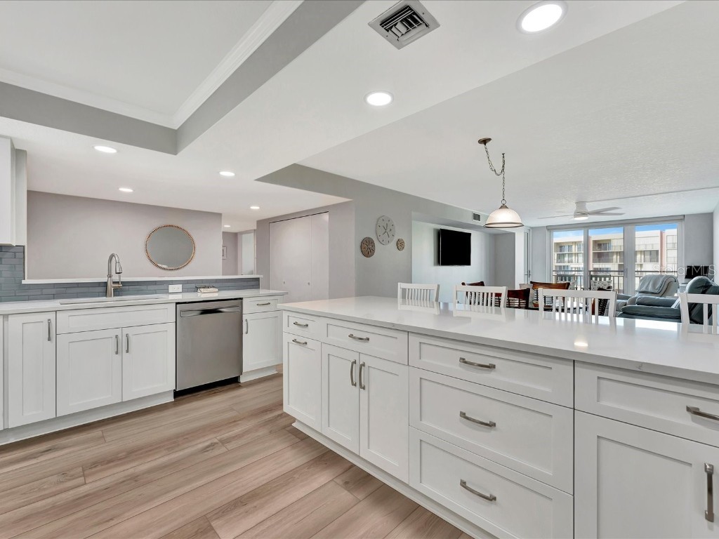 1430 Gulf Boulevard #612 Clearwater Beach FL 33767 TB8325044 image10