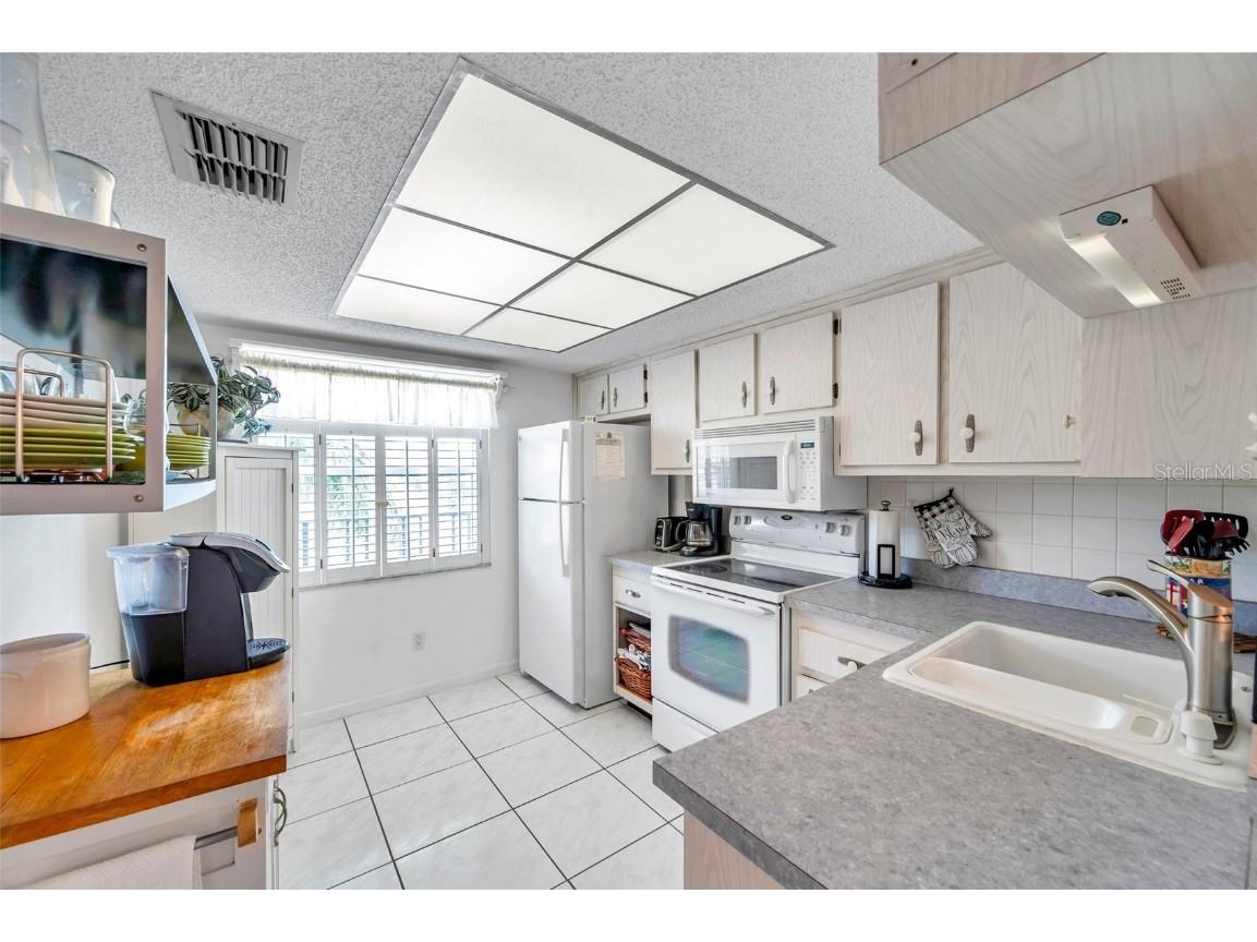 1430 Heather Ridge Blvd #304 Dunedin FL 34698 TB8443064 image7