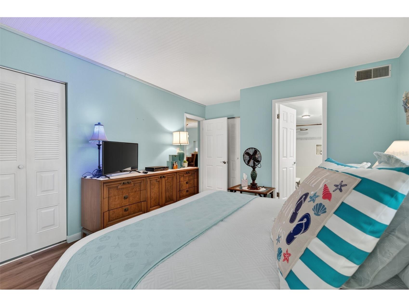 1430 Heather Ridge Boulevard #101 Dunedin FL 34698 TB8465380 image27