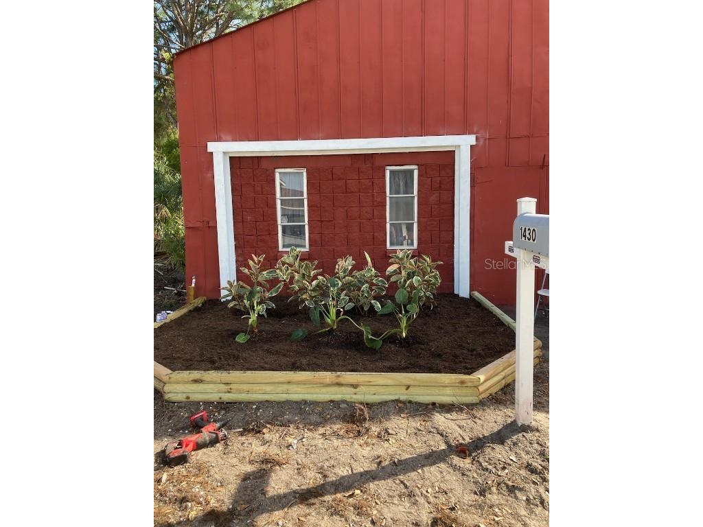 1430 Martin Luther King Avenue E Bradenton FL 34208 A4596161 image1