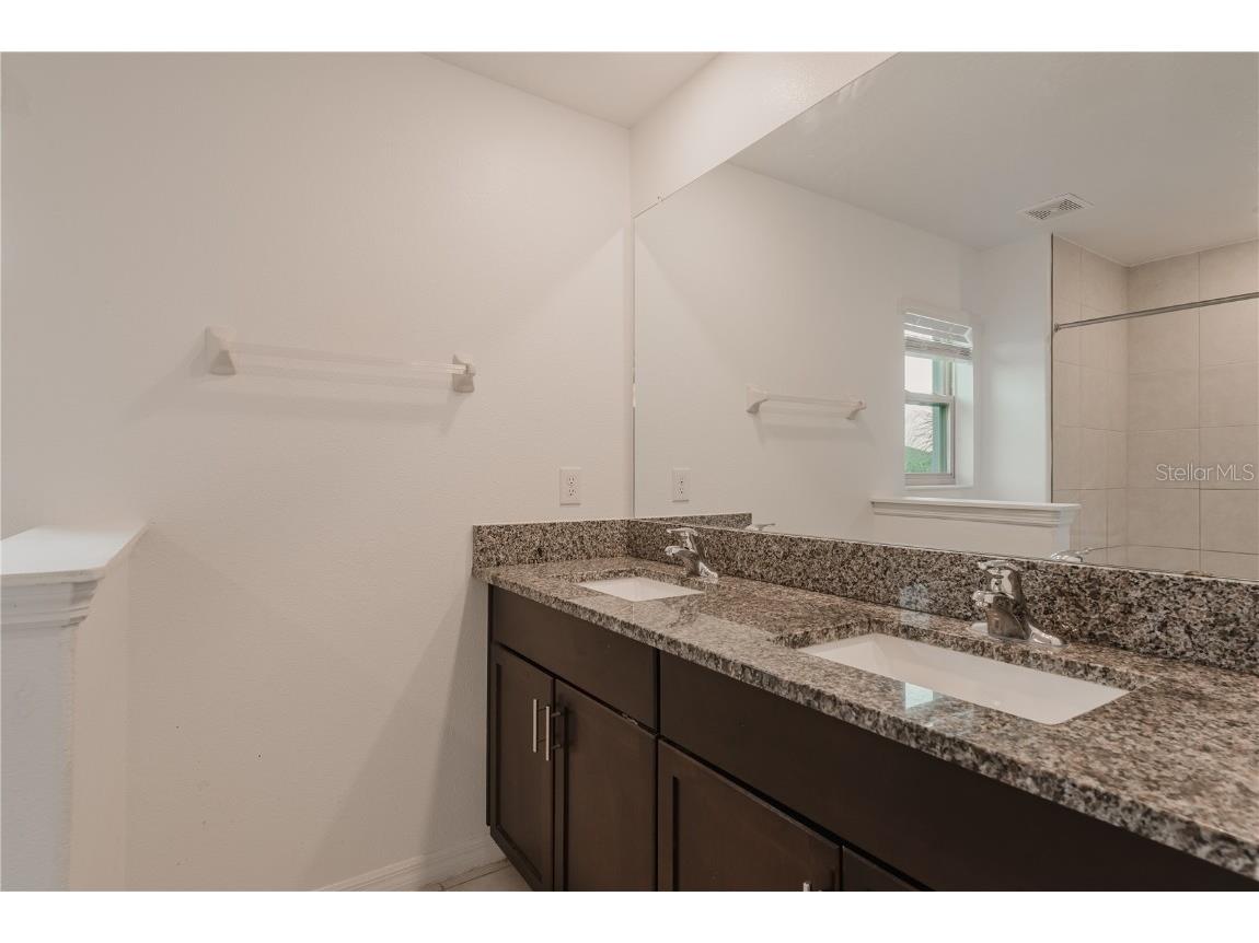 14302 Editors Note Street Ruskin FL 33573 TB8409338 image20