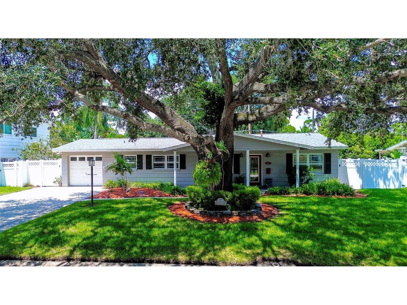 1431 85th Avenue N Saint Petersburg FL 33702 U8254056 image1