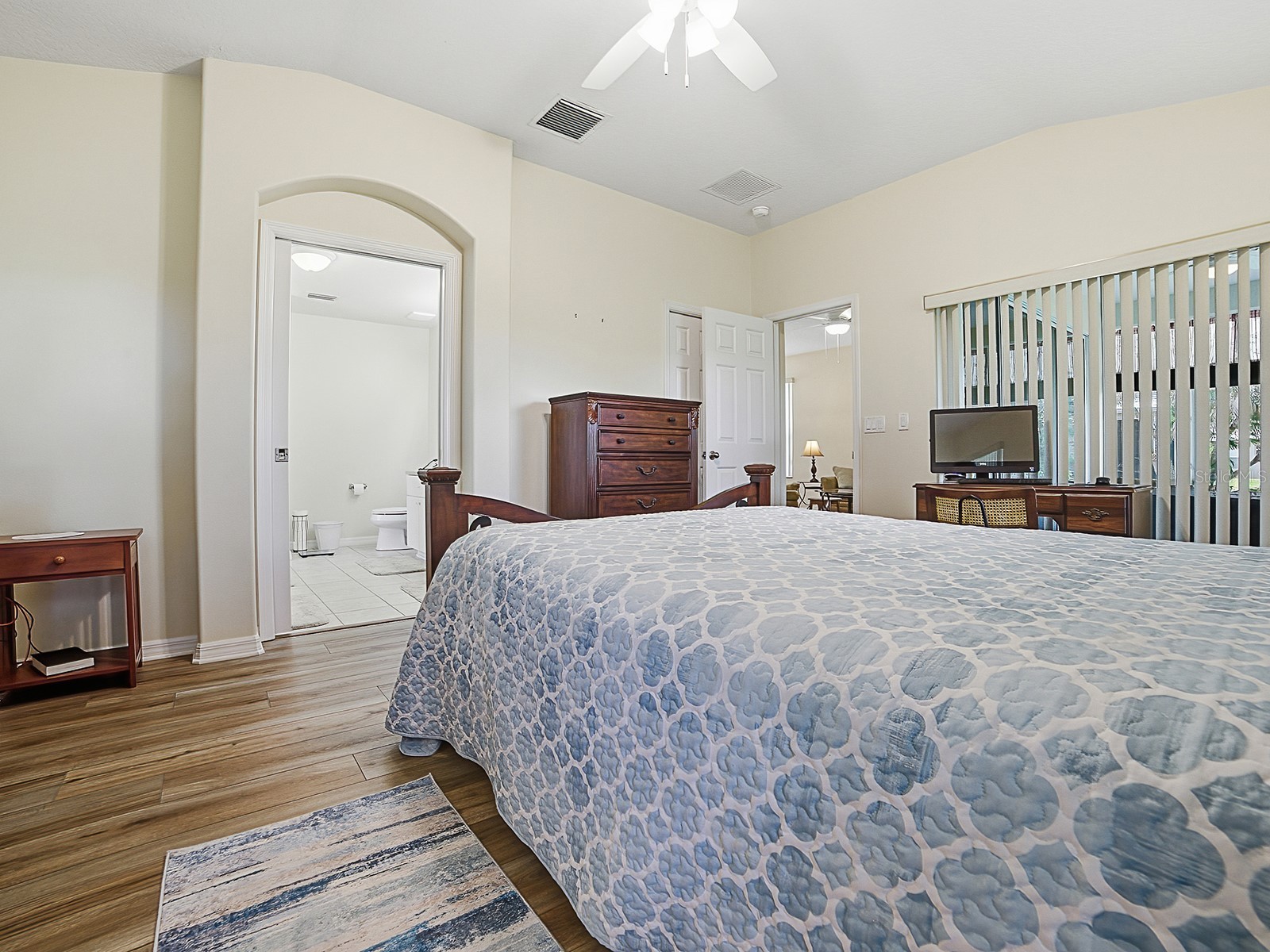 1431 Lake Villa Drive Tavares FL 32778 - LAKE SAUNDERS G5112586 image23