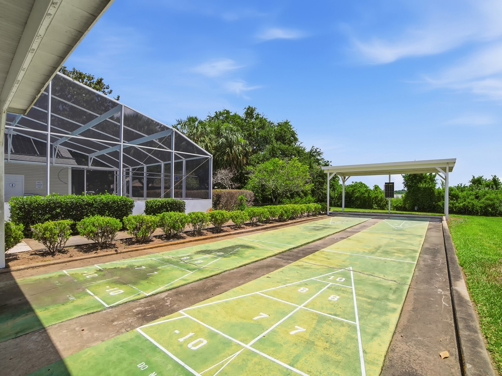 1431 Lake Villa Drive Tavares FL 32778 - LAKE SAUNDERS G5112586 image39