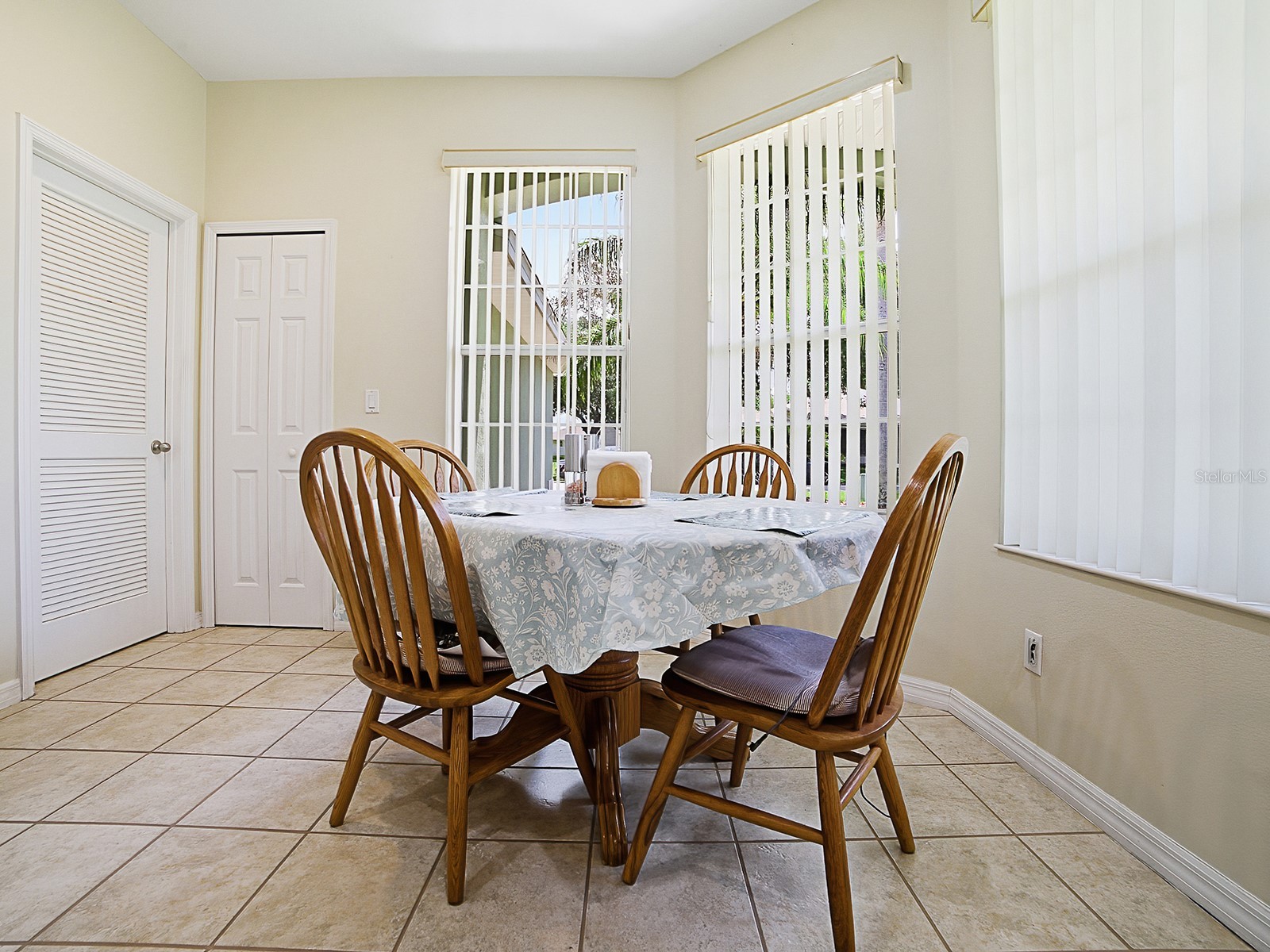 1431 Lake Villa Drive Tavares FL 32778 - LAKE SAUNDERS G5112586 image4