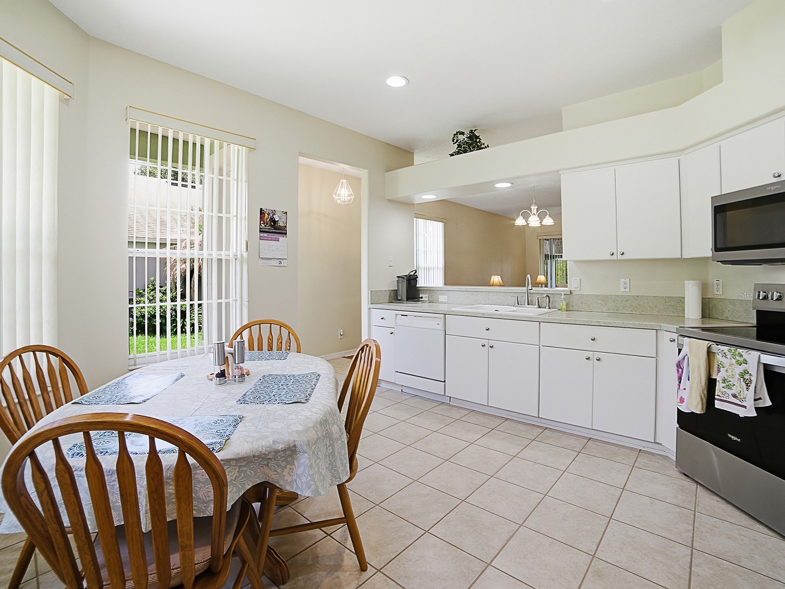 1431 Lake Villa Drive Tavares FL 32778 - LAKE SAUNDERS G5112586 image9