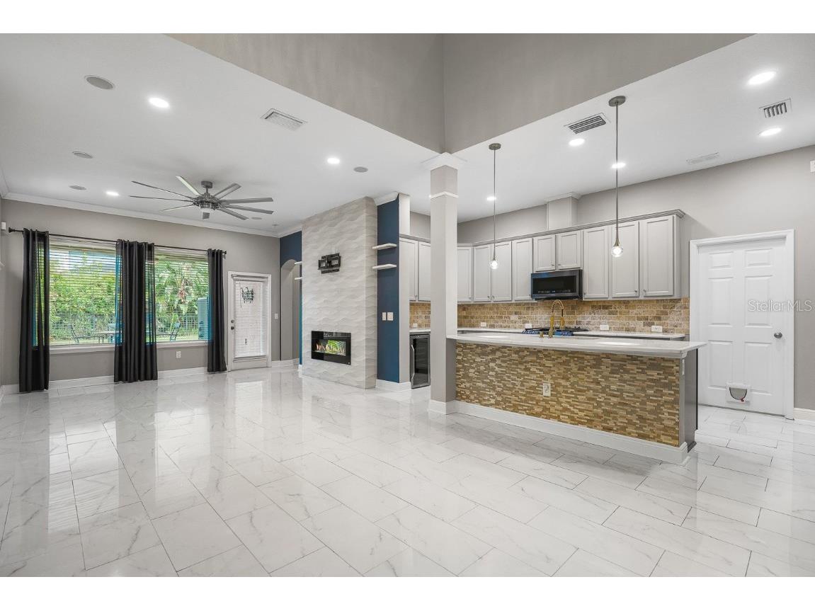 14310 Barrington Stowers Drive Lithia FL 33547 TB8424399 image10