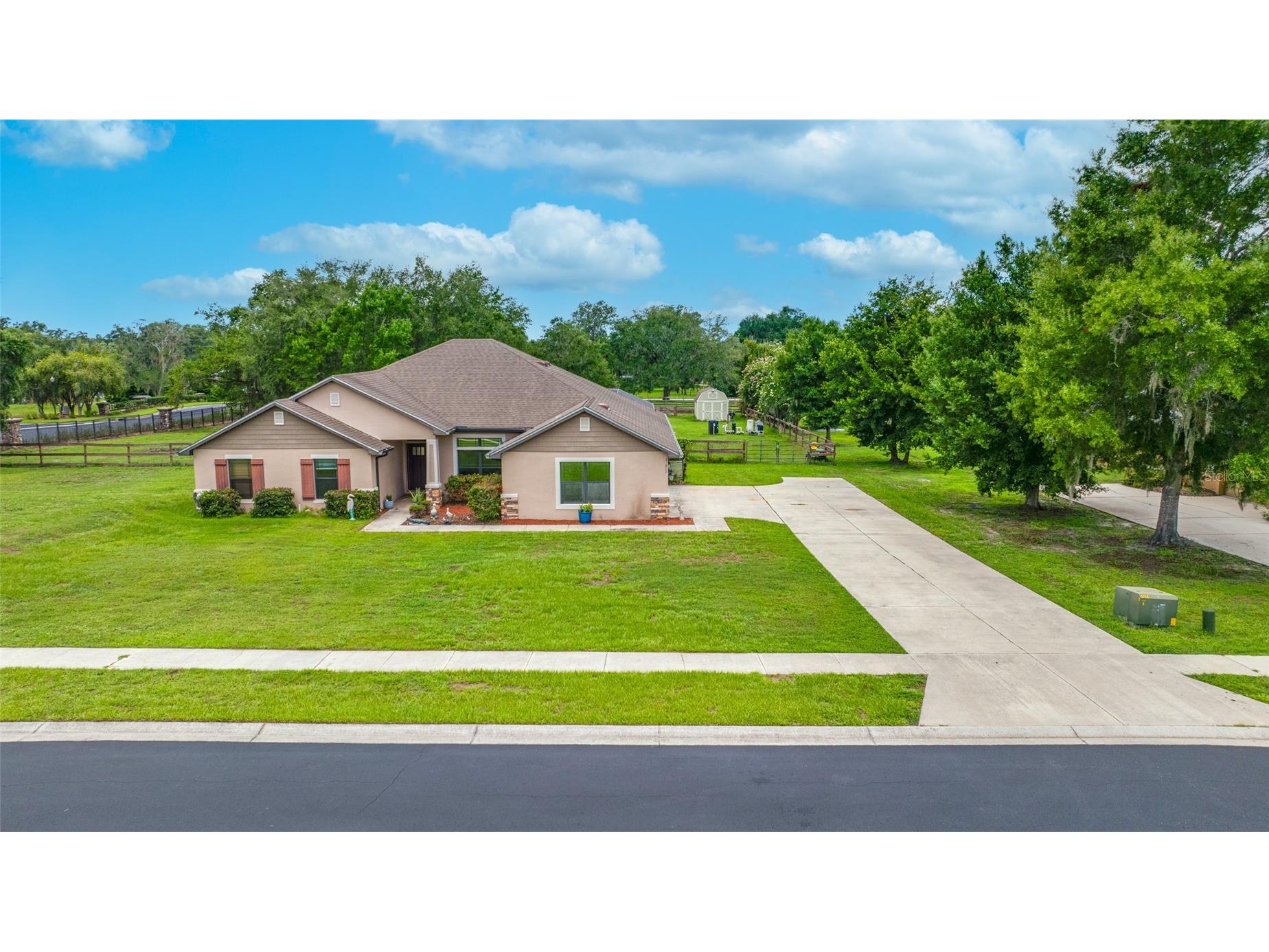 14311 Hill Country Lane Dade City FL 33525 TB8522598 image1