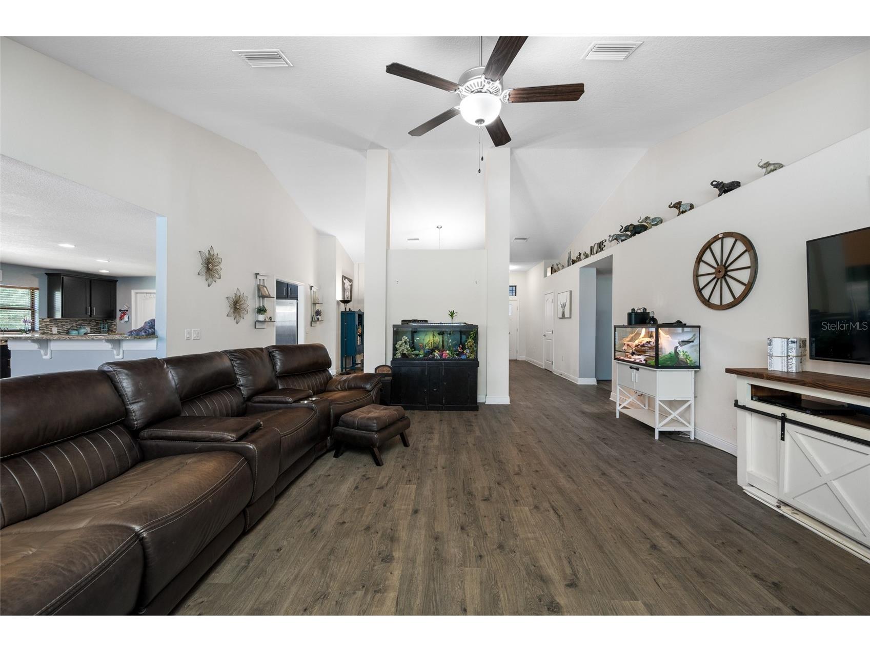 14311 Hill Country Lane Dade City FL 33525 TB8522598 image17
