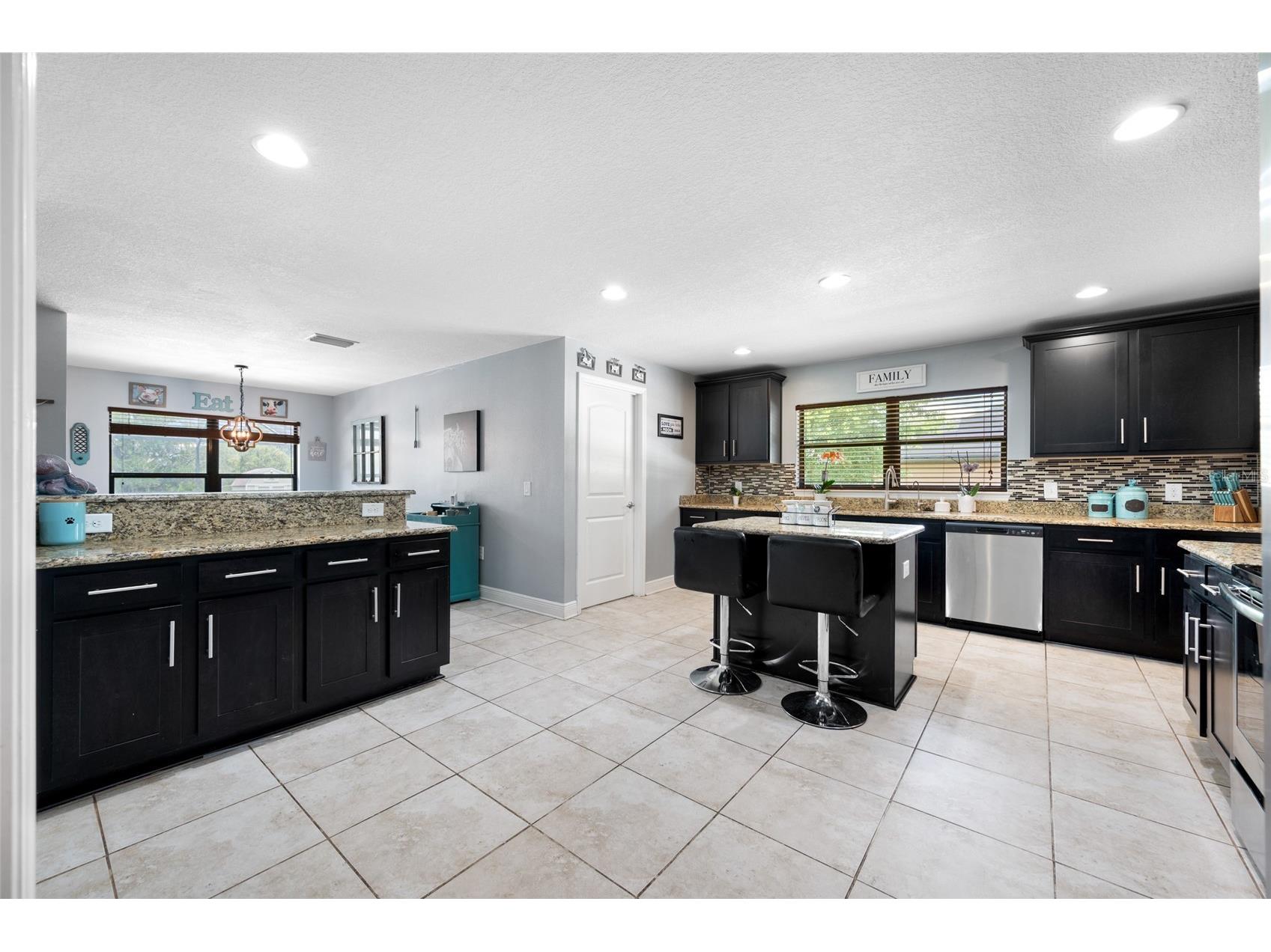 14311 Hill Country Lane Dade City FL 33525 TB8522598 image19