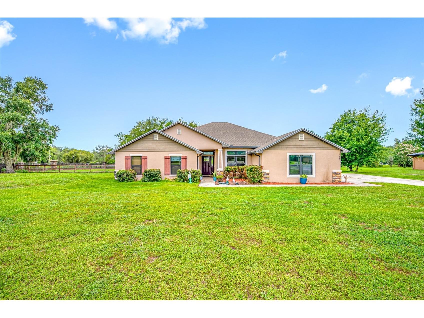 14311 Hill Country Lane Dade City FL 33525 TB8522598 image2