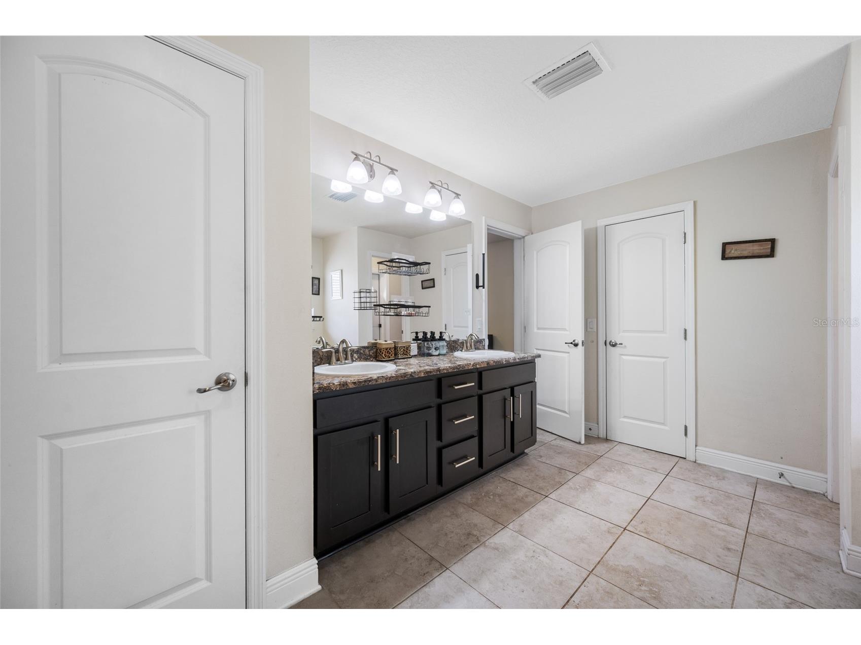14311 Hill Country Lane Dade City FL 33525 TB8522598 image35