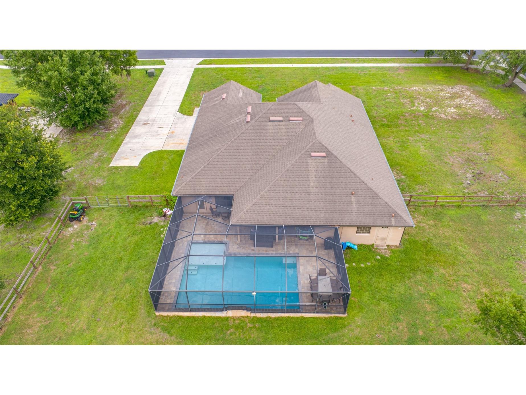 14311 Hill Country Lane Dade City FL 33525 TB8522598 image80
