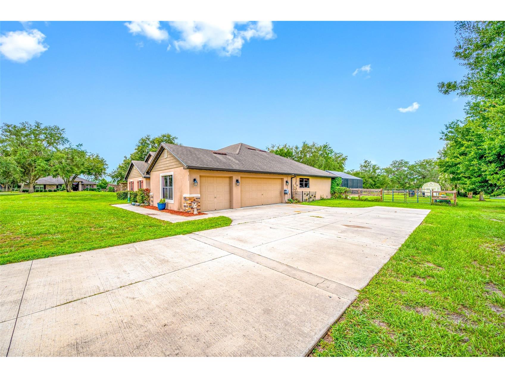 14311 Hill Country Lane Dade City FL 33525 TB8522598 image87