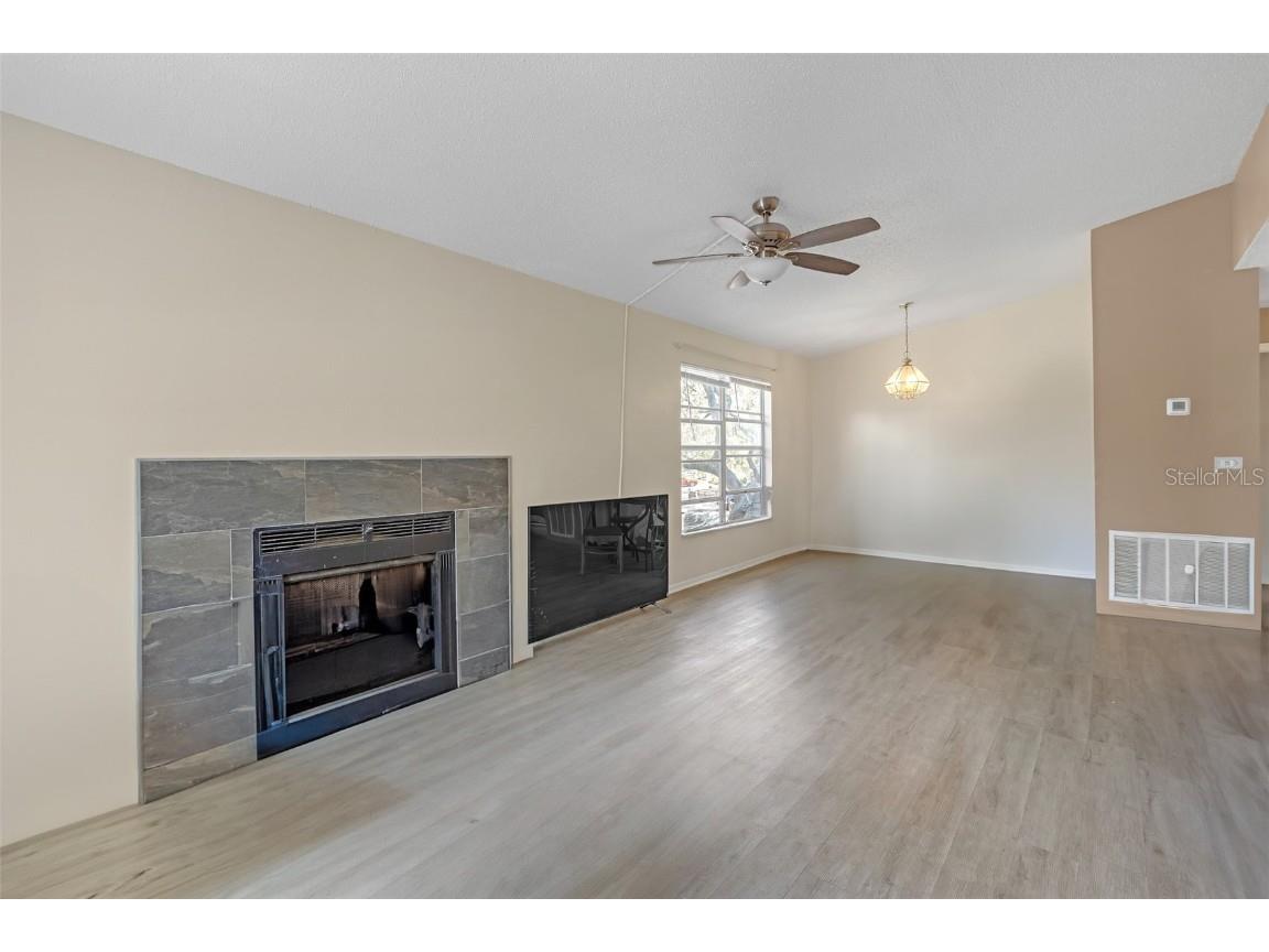 14317 Hanging Moss Circle #202 Tampa FL 33613 TB8382330 image3