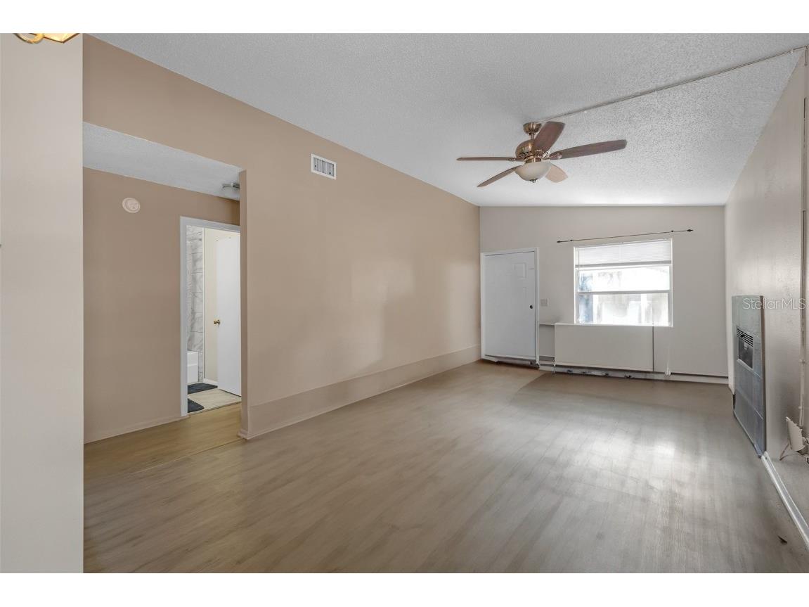 14317 Hanging Moss Circle #202 Tampa FL 33613 TB8382330 image4