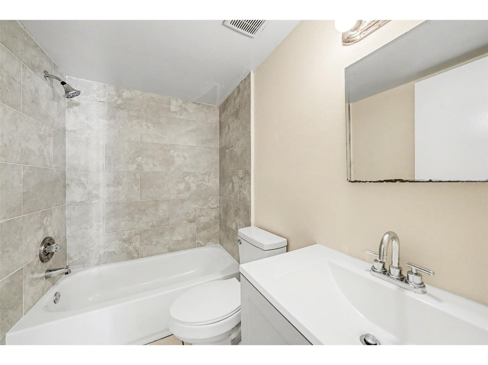 14319 Hanging Moss Circle #101 Tampa FL 33613 TB8485608 image19