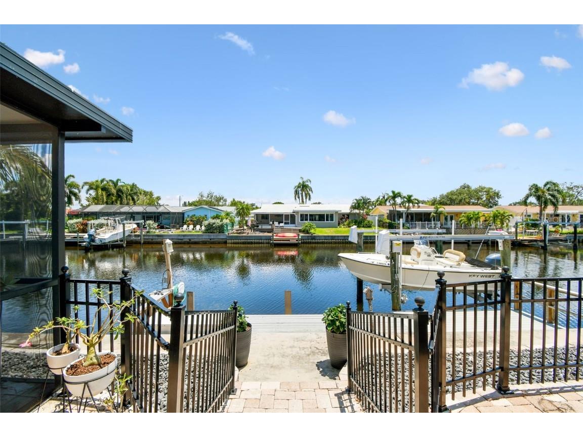 1432 50th Avenue NE Saint Petersburg FL 33703 TB8395985 image11