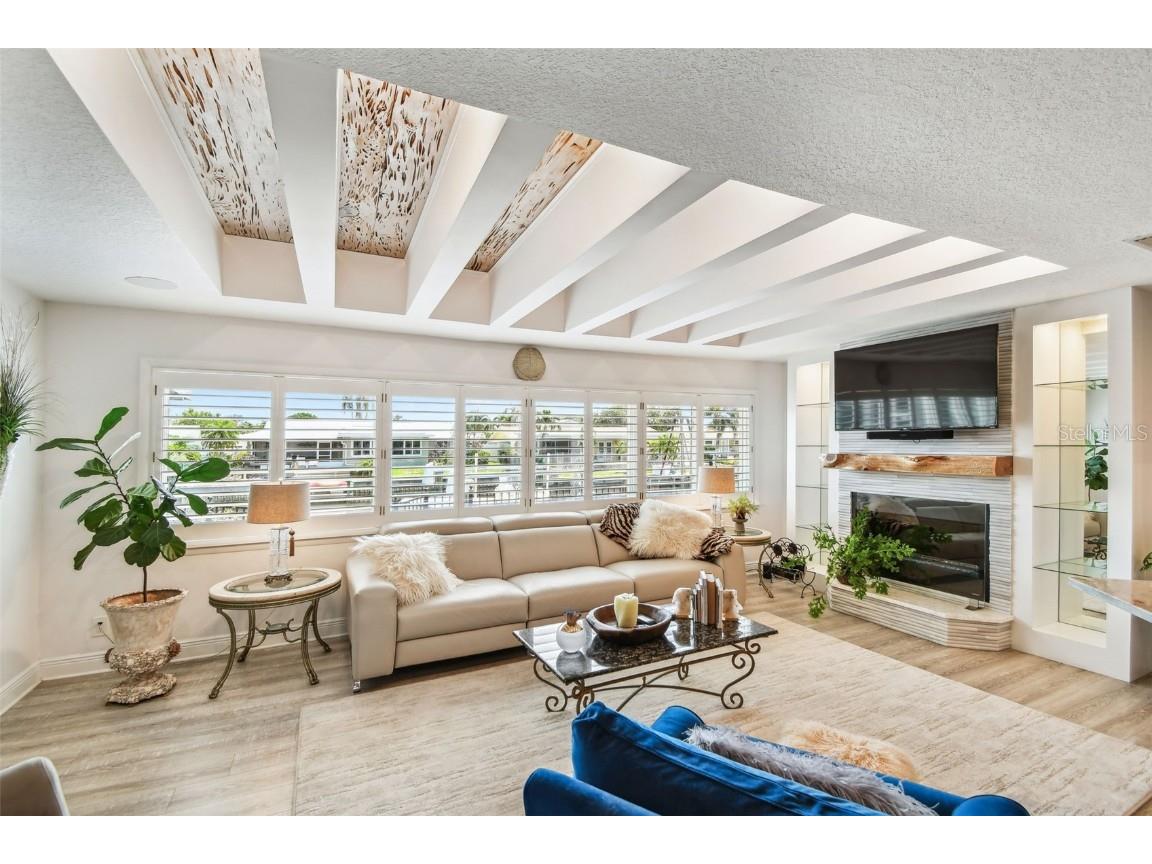 1432 50th Avenue NE Saint Petersburg FL 33703 TB8395985 image12