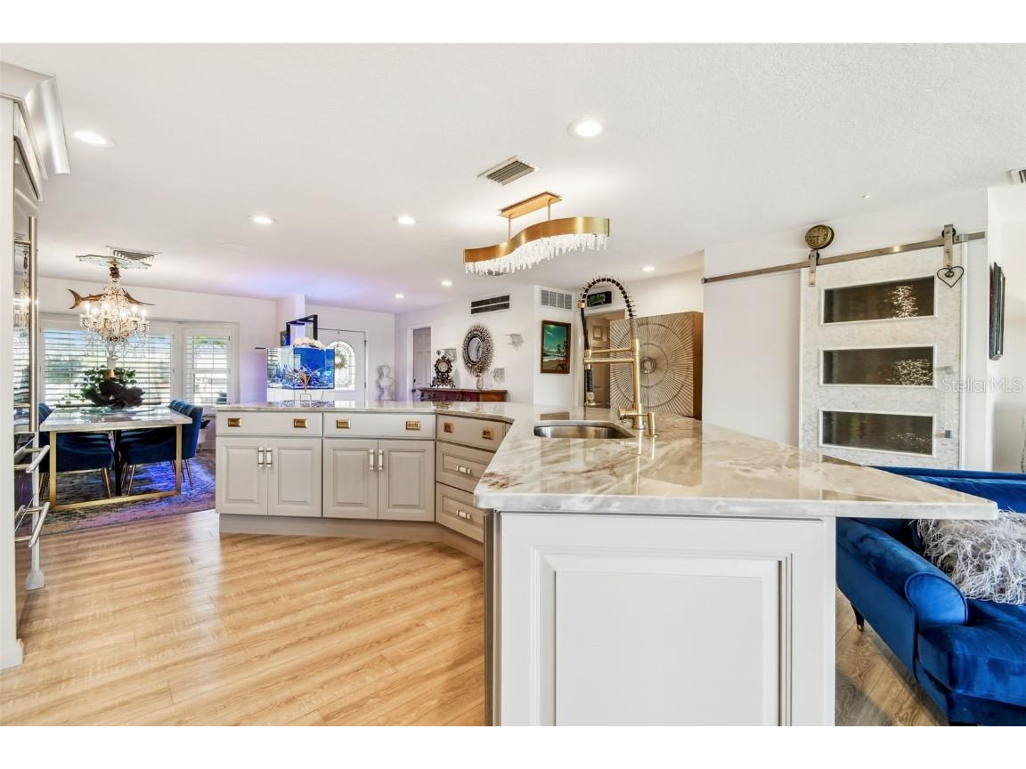 1432 50th Avenue NE Saint Petersburg FL 33703 TB8395985 image19