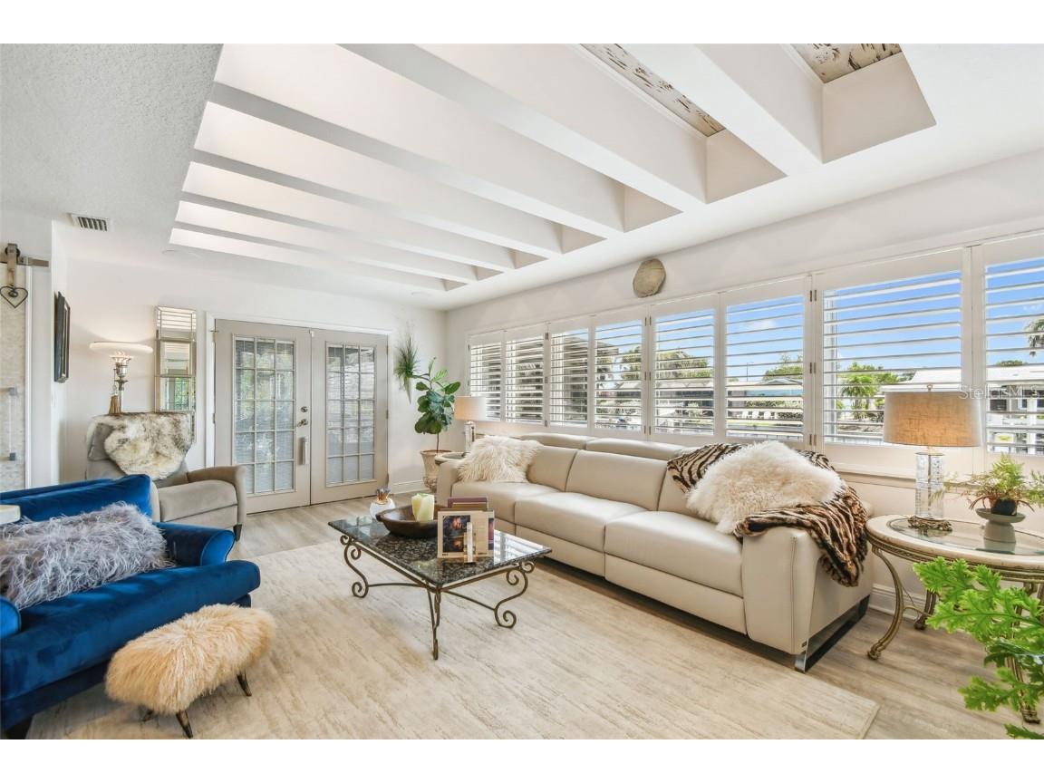 1432 50th Avenue NE Saint Petersburg FL 33703 TB8395985 image21