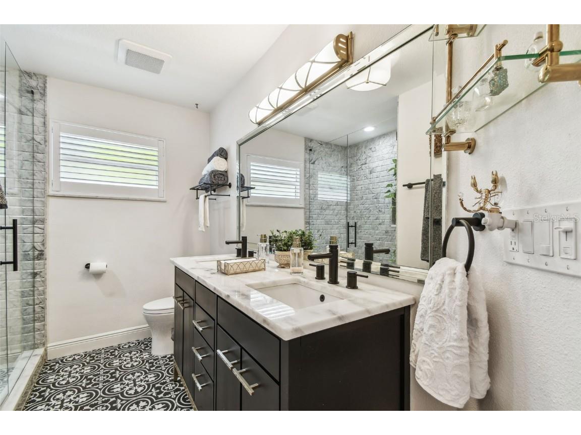 1432 50th Avenue NE Saint Petersburg FL 33703 TB8395985 image45