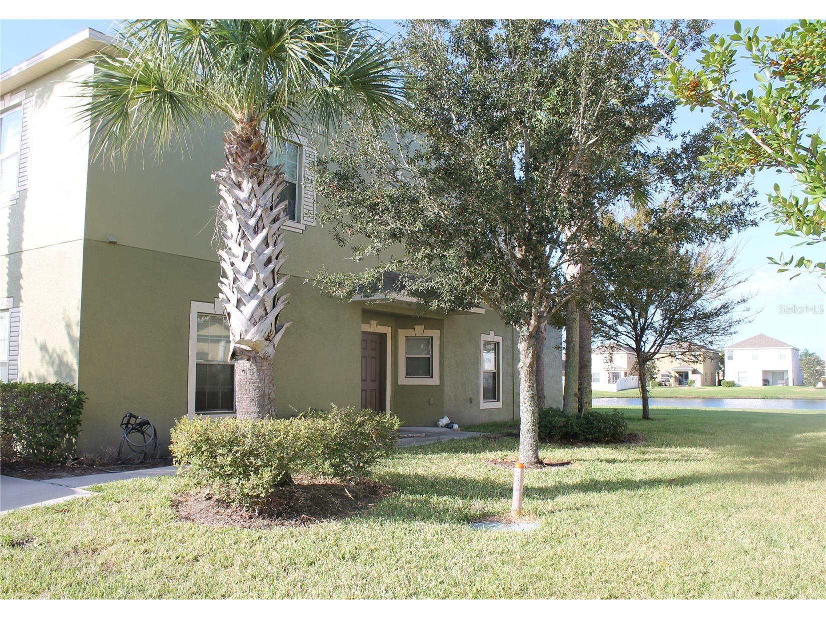 1432 Harbour Blue Street Ruskin FL 33570 TB8449522 image1