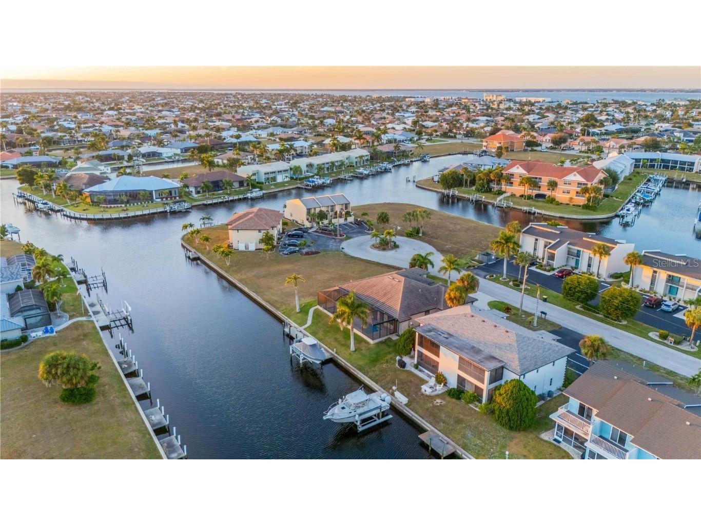 1432 Mediterranean Drive #2B Punta Gorda FL 33950 C7518750 image1