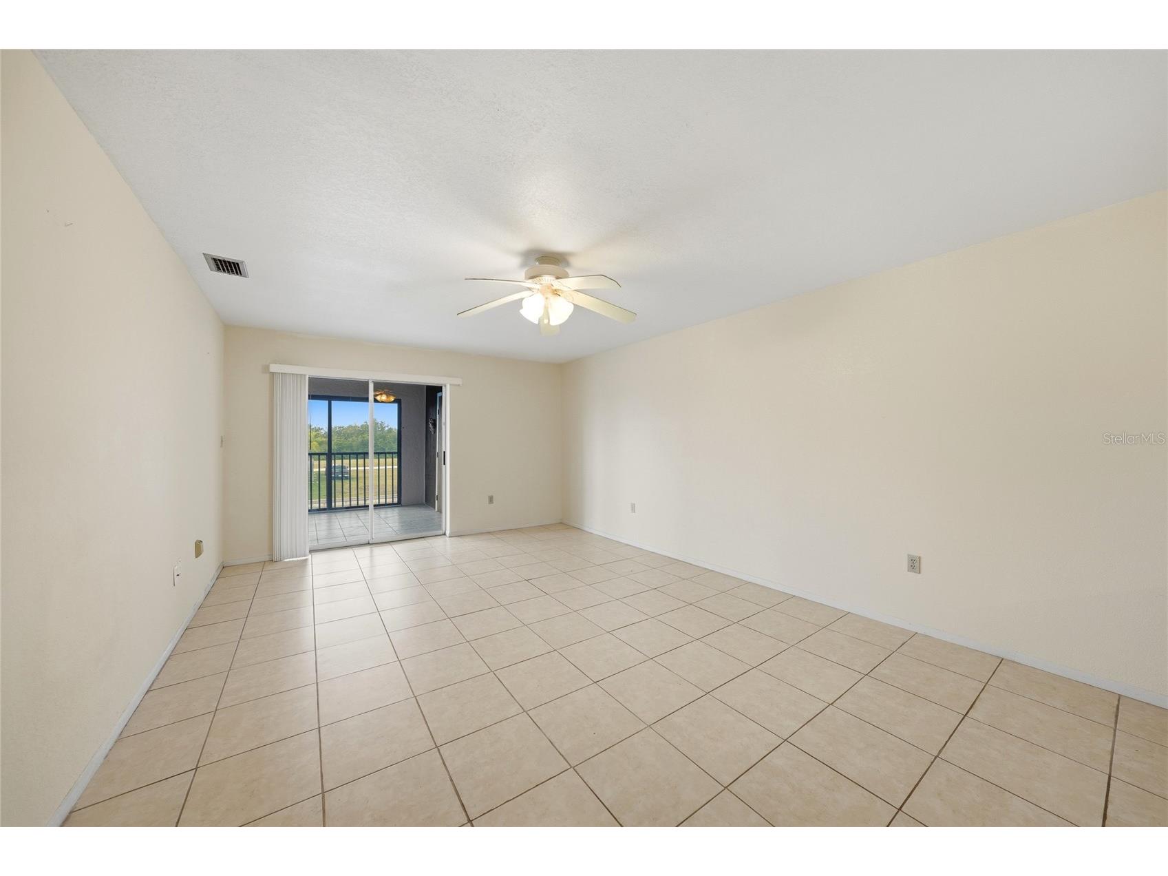 1432 Mediterranean Drive #2B Punta Gorda FL 33950 D6147520 image3